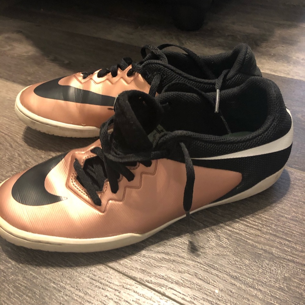Nike sneakers- youth